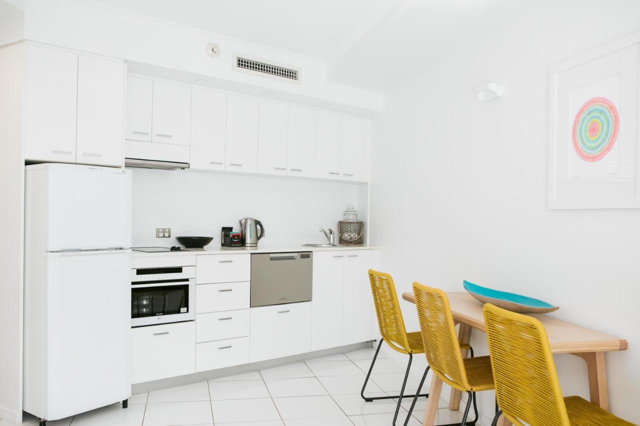 Netanya Noosa Beachfront Resort מראה חיצוני תמונה