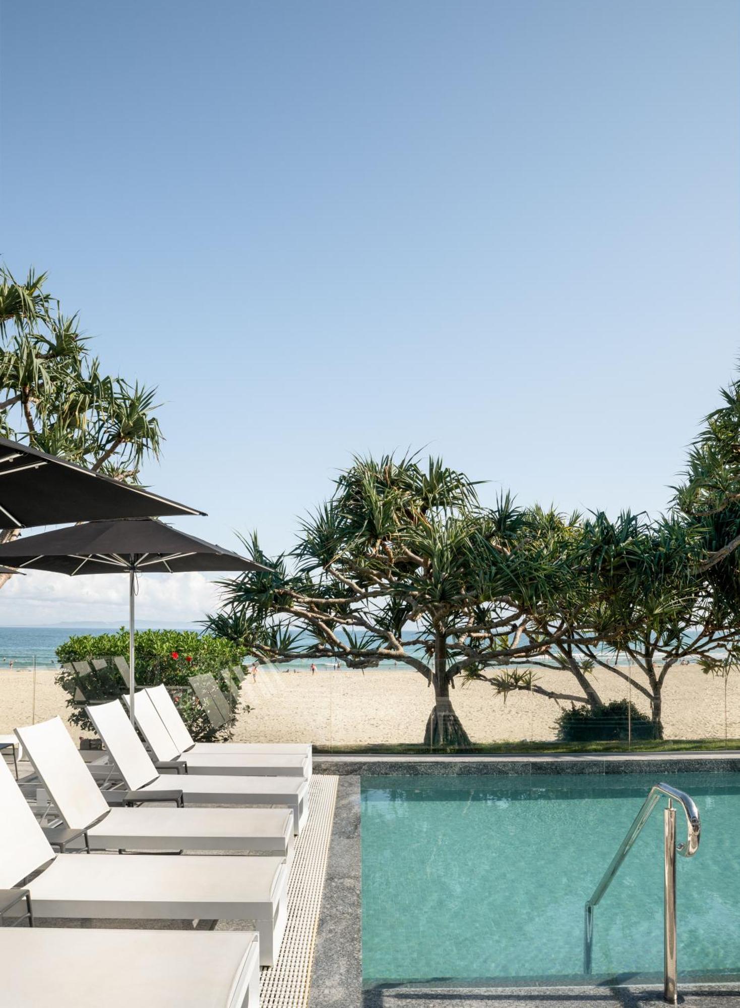 Netanya Noosa Beachfront Resort מראה חיצוני תמונה