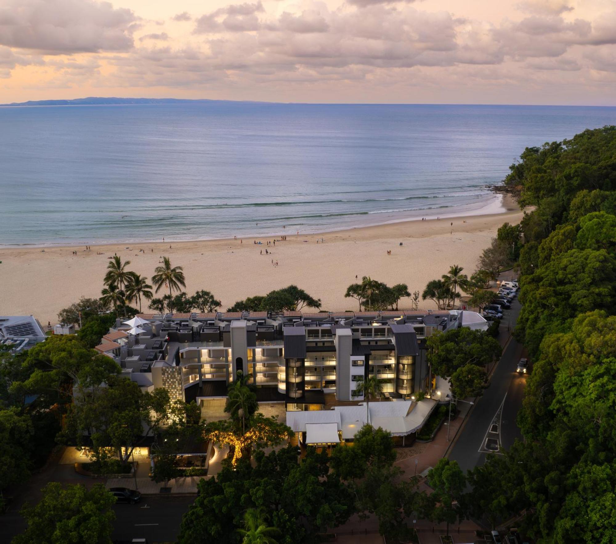 Netanya Noosa Beachfront Resort מראה חיצוני תמונה